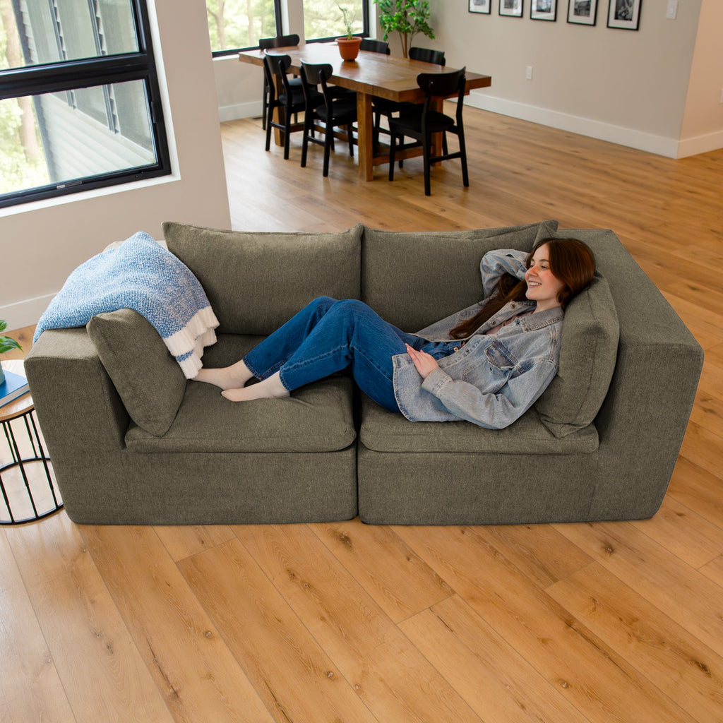 Averra™ Loveseat